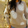 Bild in Galerie-Betrachter laden, weicher Frauen-Pullover mit Blumenmuster Product vendor
